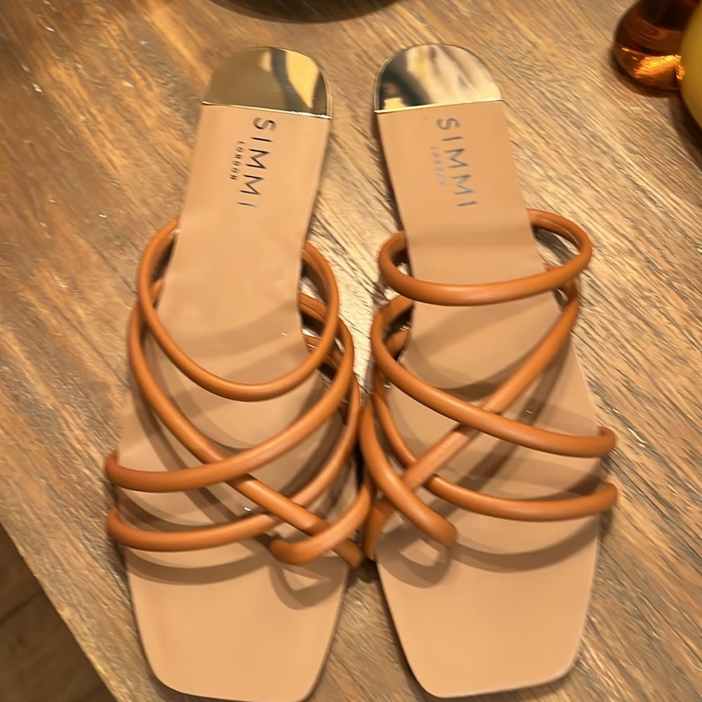 SIMMI London Safina Strappy Toe Thong Flat Sandals